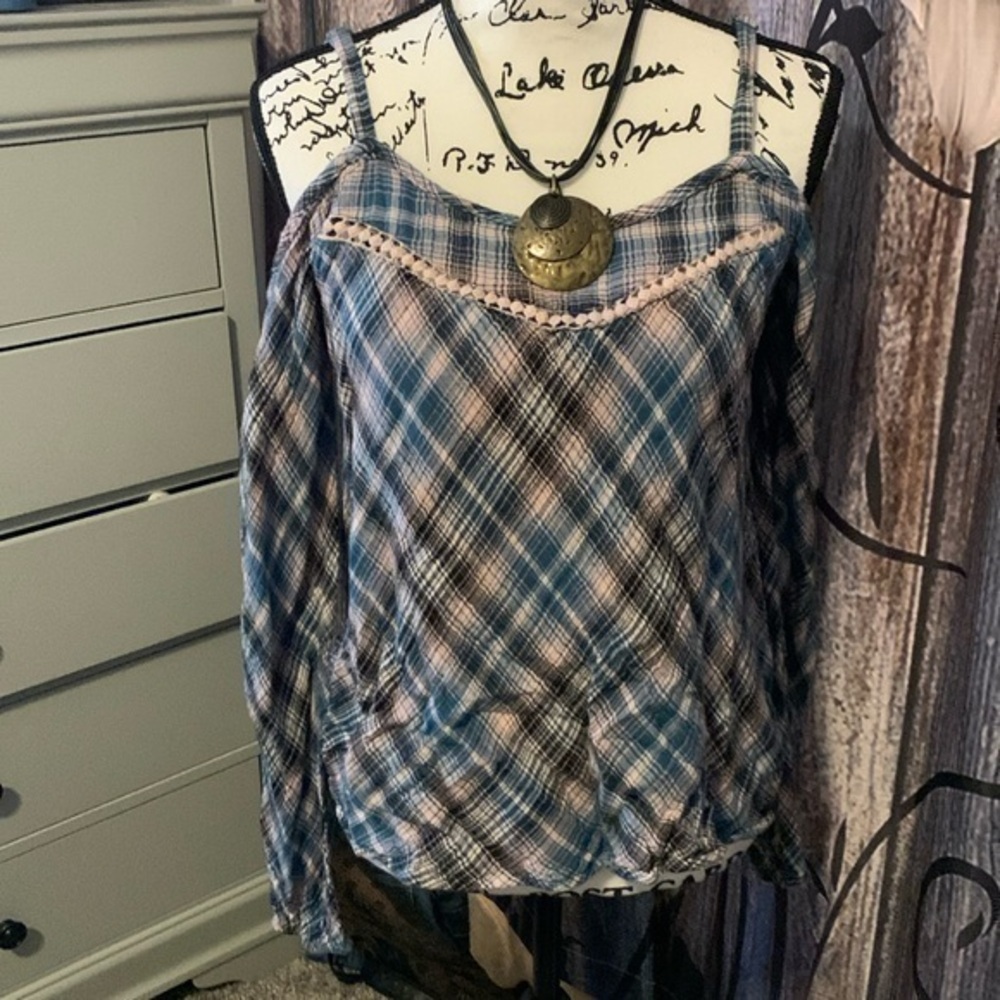 Jessica Simpson Cold Shoulder Top small adjustable straps excellent condition